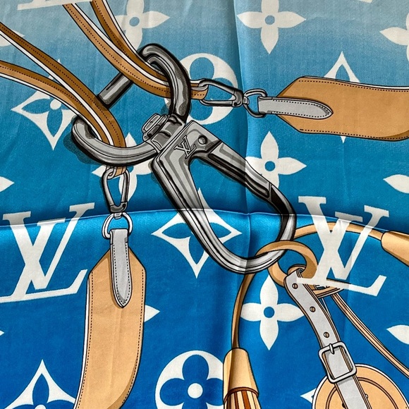 100% silk scarf 27/27 inches - Picture 12 of 15